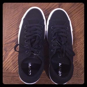 New without tags black and white Converse size 7.